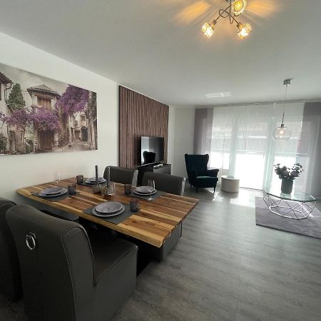 Exklusive Wohnung Zentral Mit Grossem Balkon Losheim Exterior photo