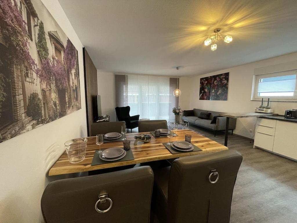 Exklusive Wohnung Zentral Mit Grossem Balkon Losheim Exterior photo