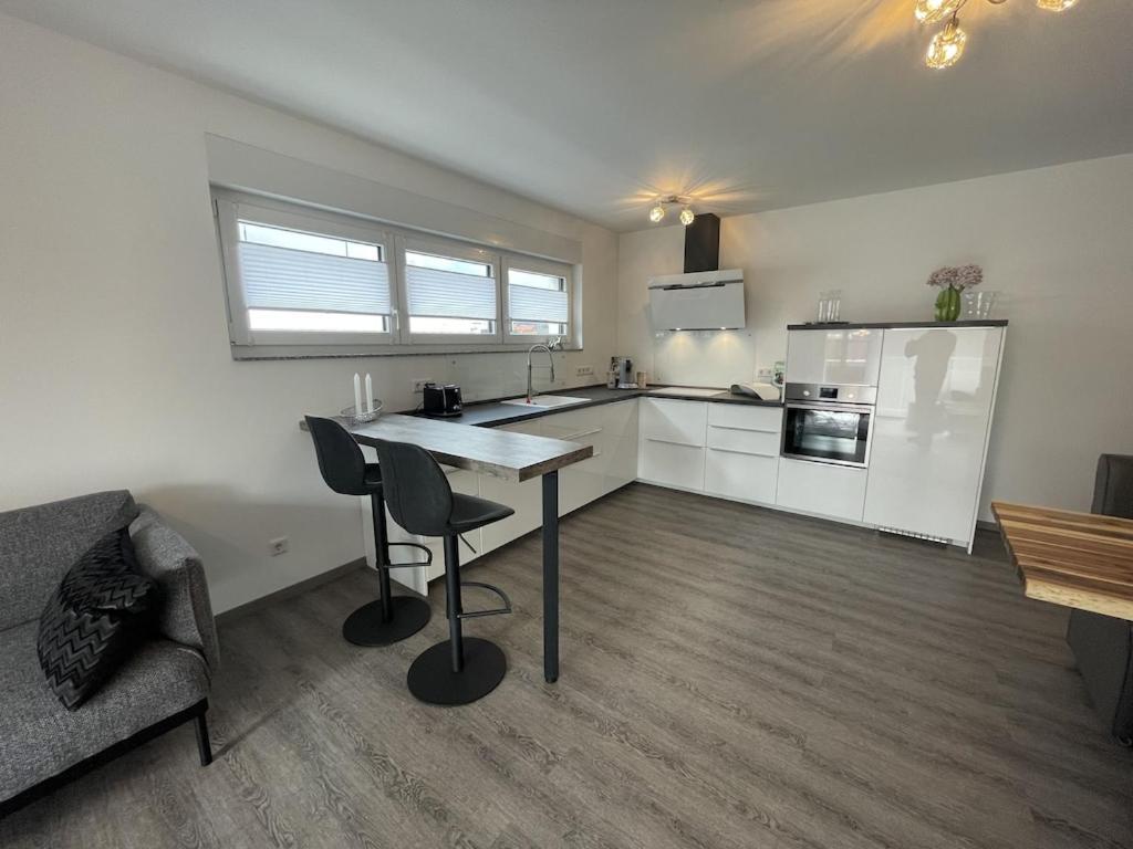 Exklusive Wohnung Zentral Mit Grossem Balkon Losheim Exterior photo