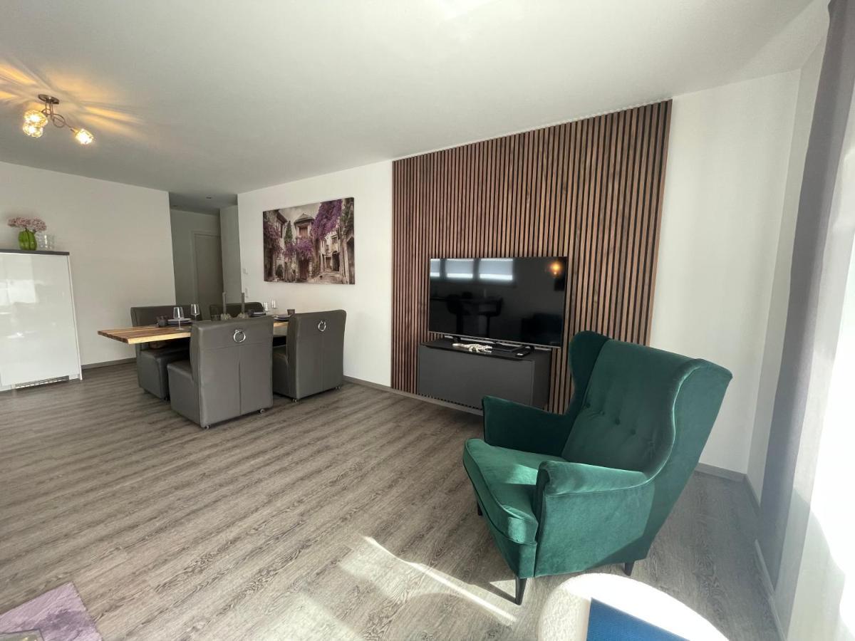 Exklusive Wohnung Zentral Mit Grossem Balkon Losheim Exterior photo