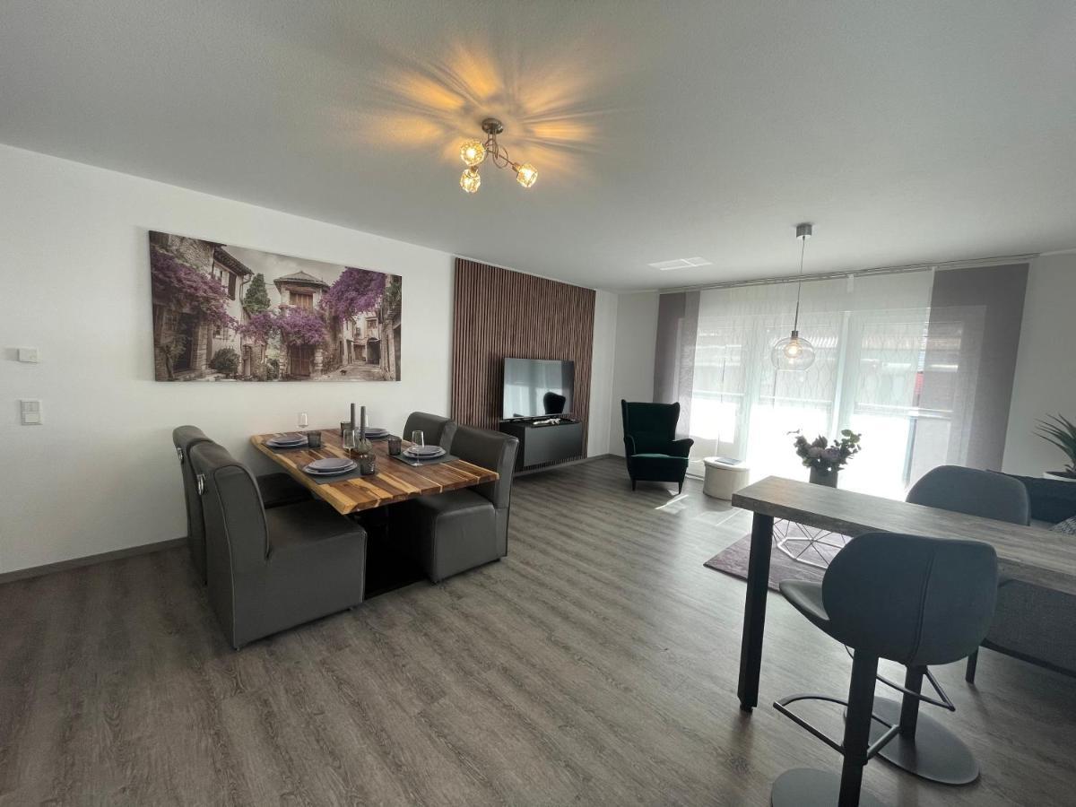 Exklusive Wohnung Zentral Mit Grossem Balkon Losheim Exterior photo